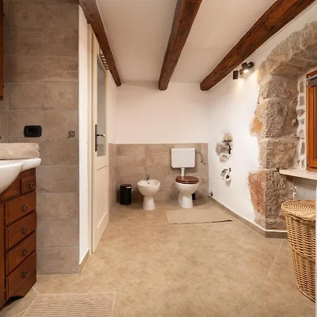 Lapis Villa Gabonjin